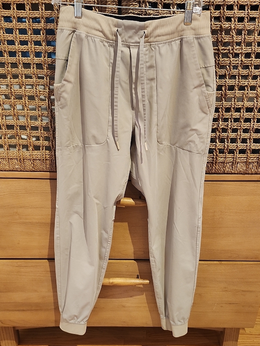 Lululemon men's drawstring joggers size M